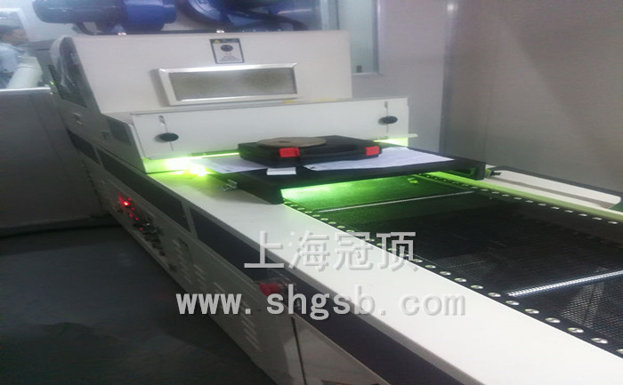 �Pӛ��ģ�߼�uv�̻��O(sh��)��